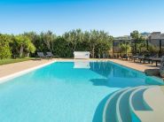 L�s mere om Ager Costa